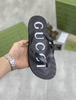 工厂p价p 实价 Gucci 古驰新款休闲拖鞋 官网1:1 高品质 完美做工 透射出一种尊贵奢华 高端超凡工艺中升华其奢侈定义 码数 38-46 3色选