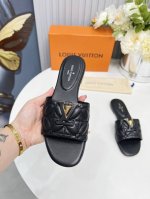 皮底+40 Louis Vuitton2025路易威登夏季新款拖鞋 原版开模Logo装饰 既时尚又美观 码数 35-43#