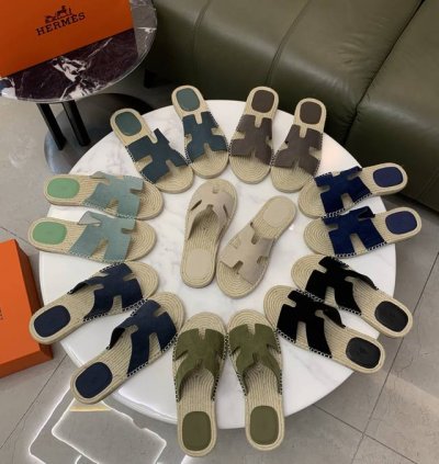 实价 Hermes 爱马仕 男士拖鞋休闲款 鞋面头层进口高丝光磨砂 纯手工拉线 生胶透气防滑大底 内里透气舒适小绵羊羊皮 密度100 舒适 原版橡胶大底耐磨 码