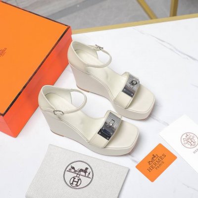 顶级Hermes 爱马仕坡跟水台凉鞋新款配色Oran凉鞋经典系列 独家原版开模，时尚又百搭 超级舒服 每个细节都做到极致 原版手掌纹 swift小牛皮 羊反绒，