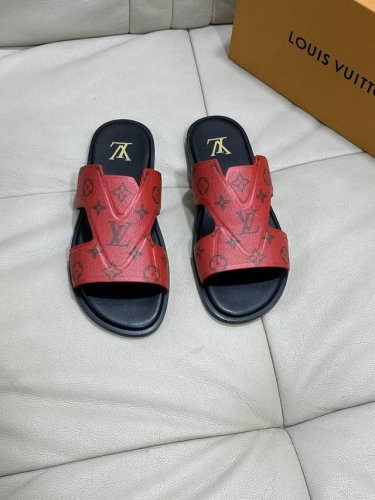 L家 Size:38-45 高端品质 Lv 原单男士春夏拖鞋专柜同步 鞋面意大利进口牛皮面料 标志图形高品质工艺 鞋底 原厂特供原版底 独家活动成型底超级舒适