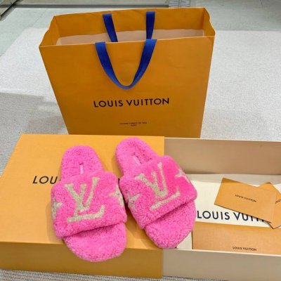 LV 泰迪毛毛拖鞋 Paseo Comfort 系列经典款 太好看啦、新一代耐看又好穿 时尚达人必入单品、2024最火系列 原版开发 代购级 定制真羊羔毛 质感