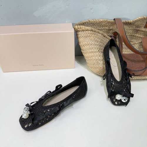高品质出厂 ！小众潮牌顶级品质！Simone Rocha25春夏新款网面铃铛珍珠蝴蝶结芭蕾舞玛丽珍鞋！ 甜酷叛逆的鬼马少女风格，活脱跳跃的少女情怀，每一个拥有少