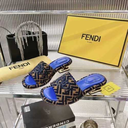 工厂p价 女装女鞋 运动原单新款Fendi芬迪家的水台拖鞋全新上线，这波新品简直杀疯了每年必火的Ff拖，今年又玩出新花样，新加入的水台设计，直接美到失语。脚感舒