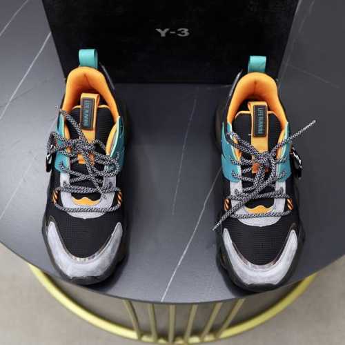 出厂价pp： 品牌：Y-3 标准码：38-44 45订做 等级：官网同款 材料：原版材料拼接 舒适透气内里 轻便耐磨运动大底 款式类别：男士时尚休闲鞋 跑步 运