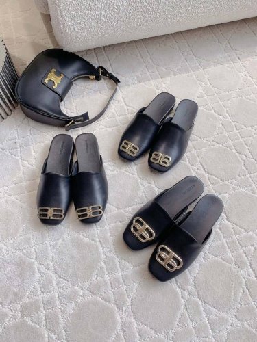 出厂价 Balenciag*经典款穆勒半拖鞋 男女同款 脚感舒适好穿 经典百搭 鞋面牛皮 内里垫脚羊皮 原版开模五金扣 意大利真皮大底 女码35-39 34 4