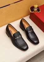 商品商标：Ferragamo 菲拉格慕 休闲皮鞋 正码码数: 38-44 45订制 商品材料：精选 进口头层荔枝纹牛皮鞋面+奢华五金扣，进口水染牛皮内里。强烈立