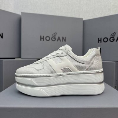 hogan 双杠系列 展现盐甜少女感，穿搭双杠鞋，展露自信魅力 欧美明星的超级爆款，太多明星穿了！ 自诞生以来，其优雅而不拘谨.. 前卫而时髦的设计风格， 深受