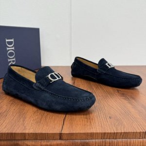 Dior 迪奥 Dior Odeon便鞋 粒面牛皮 绒面牛皮 荔枝纹牛皮多重风格可选！延续经典豆豆鞋设计风格，皮革与扣带的经典搭配，紧致皮革制作，彰显优雅气质！