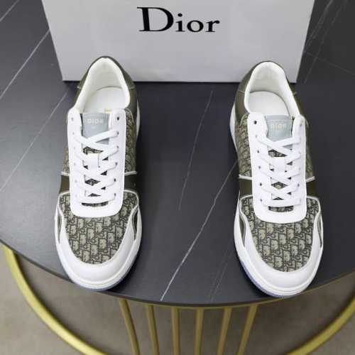 出厂价 品牌：迪奥dior 标准码：男码38 44 45、46可以定做 等级：官网同款 高品质男鞋 材料：原版皮料材质 搭配舒适透气内里 原版防滑耐磨橡胶轻便大