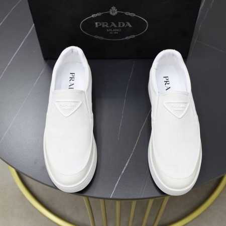 出厂价： 品牌：普拉达prada 标准码：男码38 44 45可以定做 等级：官网同款 高品质男鞋 材料：原版品牌布匹 搭配柔软羊皮内里 原版防滑耐磨橡胶轻便大 - 点击图像关闭