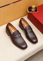 商品商标：Ferragamo 菲拉格慕 休闲皮鞋 正码码数: 38-44 45订制 商品材料：精选 进口头层荔枝纹牛皮鞋面+奢华五金扣，进口水染牛皮内里。强烈立
