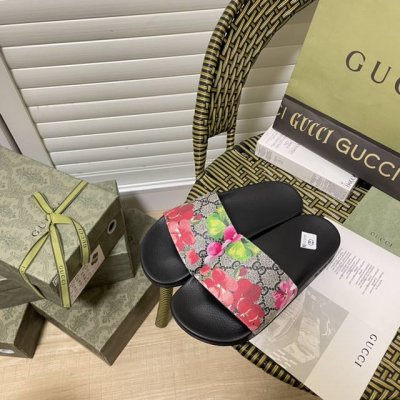 gucci 古驰春夏新款 沙滩拖鞋 平底拖鞋 一字拖 情侣款 码数 35-46