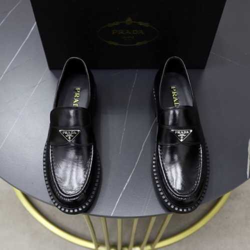 出厂价： 顶级原单 品牌：Prada 普拉达 标准码：男码38 44 45可以定做 等级：官网同款 材料：原版牛皮 牛皮内里 橡胶柔软耐磨大底 款式类别：休闲运