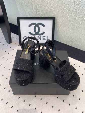 Chanel新款春夏高跟凉鞋 高版本出货 上脚特显腿型 爱美小仙女必备单品 进口牛皮 毛呢布鞋面 原版开模五金扣子 羊皮内里 原版开模大底 Size: 35-3 - 点击图像关闭