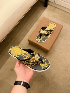 工厂p价 范思哲拖鞋 男鞋高端品牌 官网1:1最新力作 原版开模定制 面料釆用进口原版材料制作 升级版大底 更轻便 防滑 市场顶级品质 简单不失品味 潮人必备