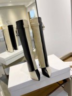 专柜正品级定制版本 GIVENCHY 新款高跟长靴，市面最高版本 纪梵希 锁扣 风靡整个时尚圈 原版开发鞋型超级正 最高还原度鞋型 包裹性非常好 显瘦 显高级