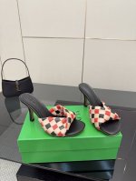 bottega Venet* 编织 最新最经典编织高跟凉鞋 Ins&小红书巨多网红明星上身 上脚超性感 真的太美了 这款哑光的鞋面超有高级感 高级穿着又仙女简约