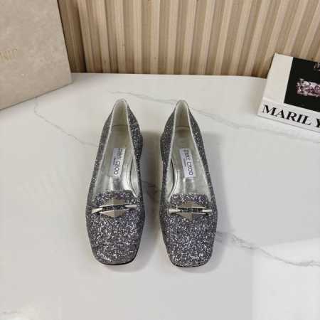 高版本Jimmy Choo 4 春夏新品爆款 乐福单鞋 高跟 系列单品 -超级A的一款啊！美得让人窒息！镂空设计给人以一种很神秘的感觉，奢华又不失低调 不管是衣 - 点击图像关闭