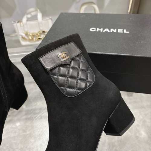 CHANEL官网同款， 香奈儿新款短靴，简约大方，时尚百搭脚感舒适， 1鞋面：进口羊京+羊皮 2内里：羊皮 3跟高：5cm 4码数：35-42 注意40.41.