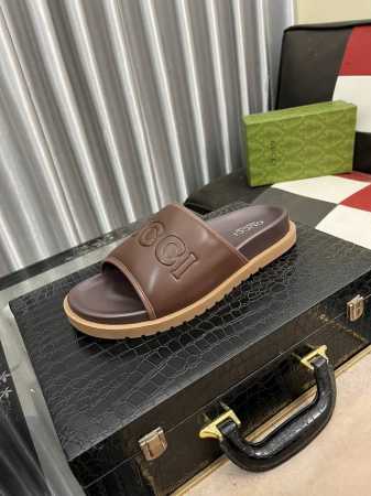 出厂价 Gucci 古奇新款休闲拖鞋，原版官网1:1、完美做工 透射出一种尊贵奢华，于古奇高端超凡工艺中升华其奢侈定义。原版古奇双g组合大底，码数：38-446 - 点击图像关闭