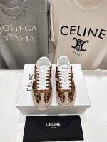 高版本出厂 Celine*思琳赛琳 2025Ss新款徽标系带休闲运动鞋 小白鞋 简单舒服，干净利落，百搭显腿细，无论是单穿还是搭配阔腿裤，都非常好搭，高街又复古
