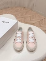 出厂 ，Celine 赛琳 25春季最新 Runner Cr-03 厚底 帆布 休闲 运动鞋 鞋舌和鞋后帮饰有Celine标志运动鞋侧面凹Cr-03字样，鞋后帮