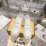 冲量价 Fendi最新板鞋男女款穿衣百搭款 鞋面 进口头层牛皮+高丝光牛反绒 内里 进口丝绸牛里 大底 Tpu 颜色 黑,白,灰,杏，四个颜色任你选 码数 女款