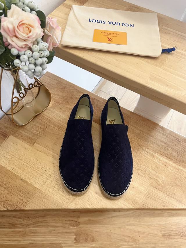 350女款 360男款 Lvui Vuitton 路易威登 顶级代购货，渔夫鞋 ！Hk海港城原版购入，原版一比一开发，绝对放心卖！Starboard 平面便鞋取