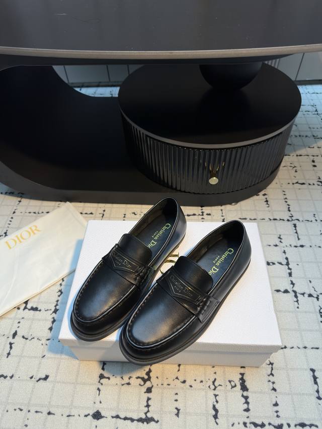 Dior 迪奥 2025早春新品 顶级版本 专柜主打新款 Dior Boy牛皮乐福鞋硬货上新 代购级别！高级感十足！国内外博主刷爆的一款，复古又时髦 上脚美炸了