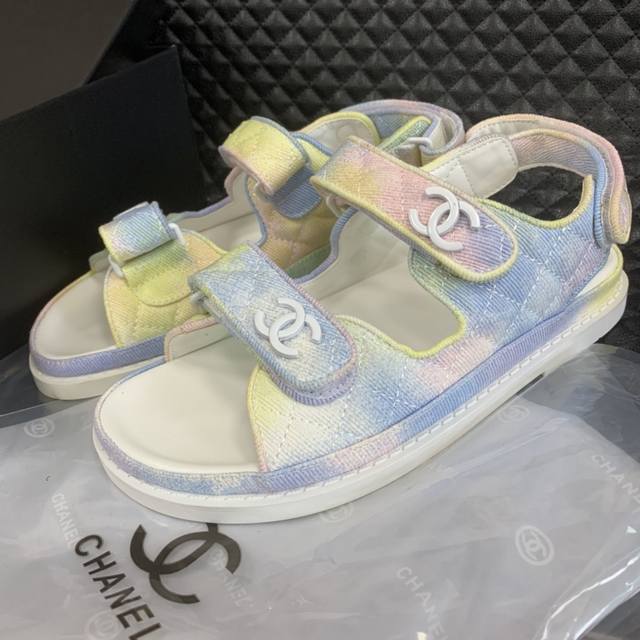 出厂：160 小香迷彩款大底升级质量杠杠的 码数：35-41