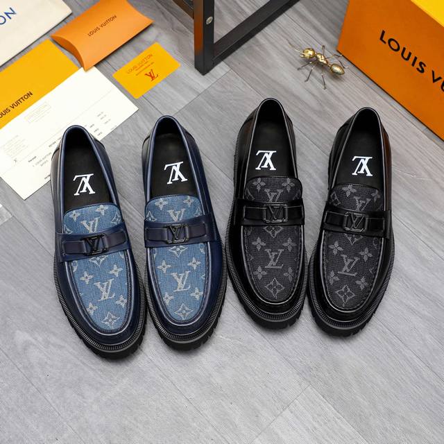 商品商标：Lv 路易威登 商务套脚皮鞋 正码码数: 39-44 45 定做不退换 商品材料：精选优质牛皮拼接牛仔鞋面 牛皮内里 原版大底