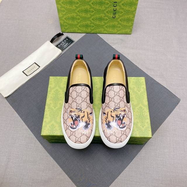 官网同步1:1复刻Gucci 顶级代购男士专柜同步发售，1:1大G字体，高端3D图案、时尚休闲，舒适透气个性，潮男首选，进口羊皮里，舒适透气，时尚潮流，潮男必备
