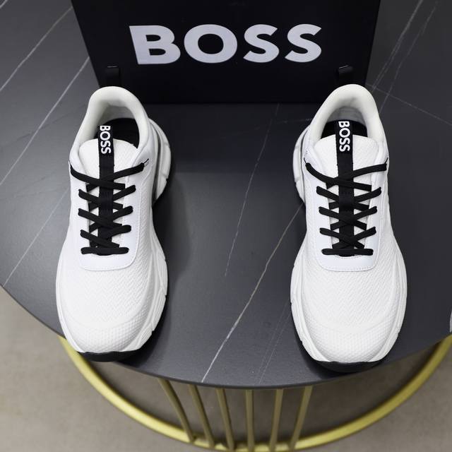 出厂价Pp： Boss 最新上市、进口原版透气网针织布材料、高级电绣品牌原版图案。高端1:1开模定制，原版大底，更轻便，防滑。时尚主打潮流，百搭爆款。散发时尚休