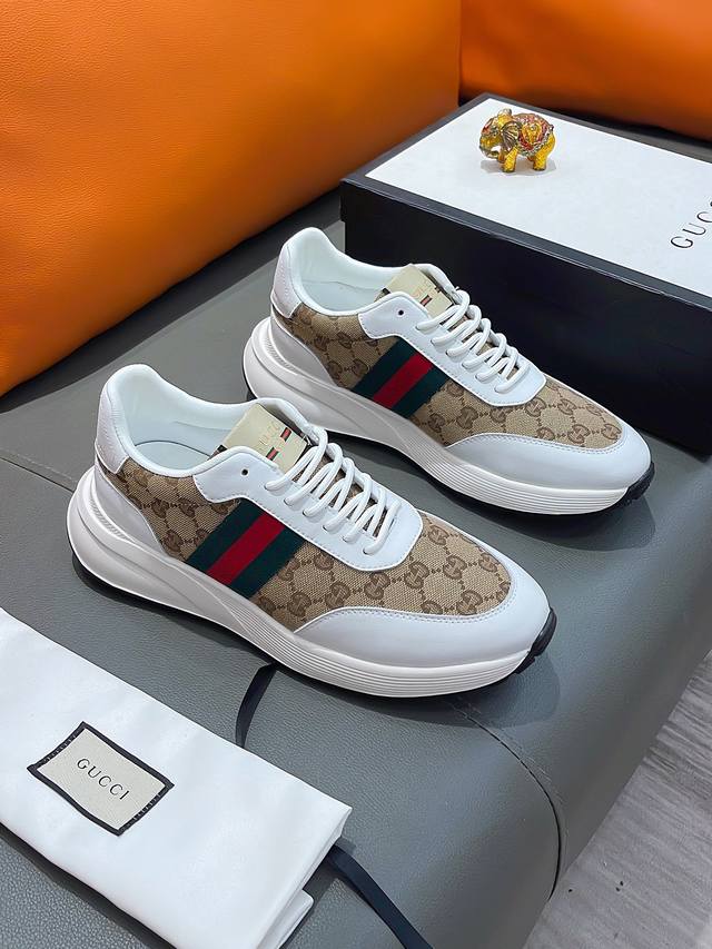 商品名称：Gucci 古驰 实价： 正规码数: 38-44 休闲鞋 商品材料：精选 牛皮鞋面，柔软羊皮内里；原厂大底。