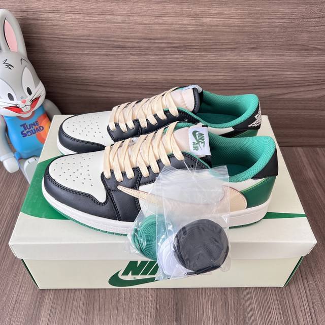 顶级Air Jordan -1 Low白绿倒勾钩 Travis Scott × Air Jordan 1 High Og Ts Sp倒钩 外侧的倒钩非常具有辩识