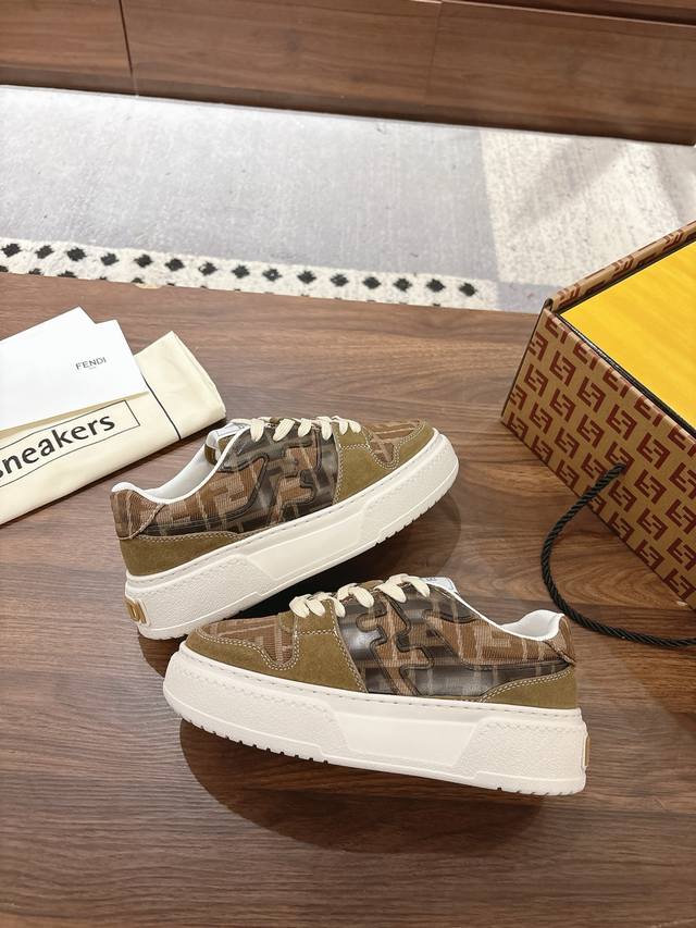 情侣款顶级版本 批 女款35-40 40定做 批 男款39-45 45定做 Fend*芬迪 新春爆款系列 情侣休闲运动鞋 Fd Match 原版Rmb9 购入