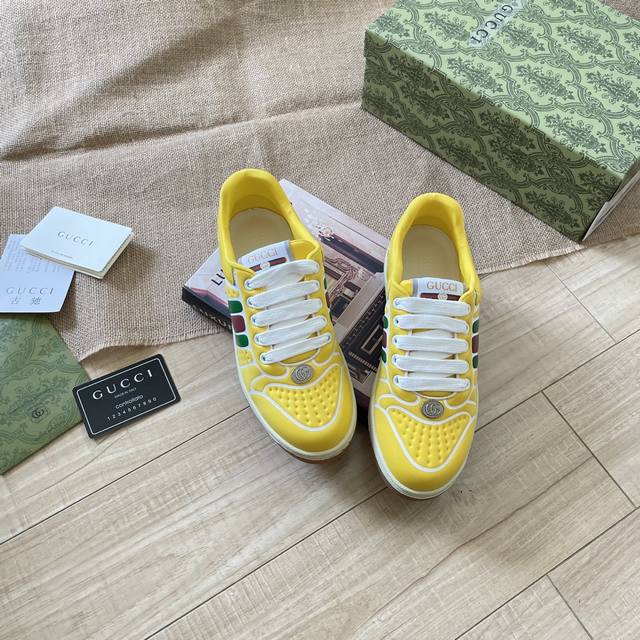 出厂： Gucci 古驰2025顶级专柜 代购系列 官网上新 全球同步 古驰顶级情侣脏脏鞋 情侣鞋 古驰情侣 Gucci鞋控 小红书热搜常客 情侣穿搭Oot D