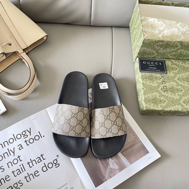 出厂： Gucci 古驰2025顶级专柜 初夏情侣新款 官网上新 独家首发 Gucci 古驰 25S 初夏情侣拖 古驰拖鞋 古驰情侣穿搭 Gucci拖鞋 Guc