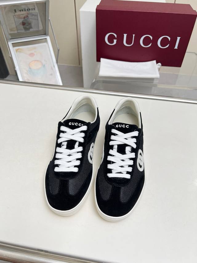 高版p本出厂 Gucci最新款德训鞋双G皮革搭配立体Gucci字母 以3D效果成就整款鞋子自在的流动质感 流畅的线条设计 轻盈舒适透气 女码35-40 男码39