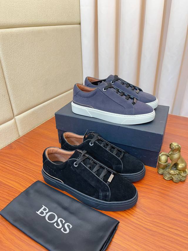 价 顶级原单Boss 最新上市 进口原版材料 高级原版图案 高端1:1开模定制 原版大底 更轻便 防滑 时尚主打潮流 百搭爆款 散发时尚休闲气息 时尚就在脚下