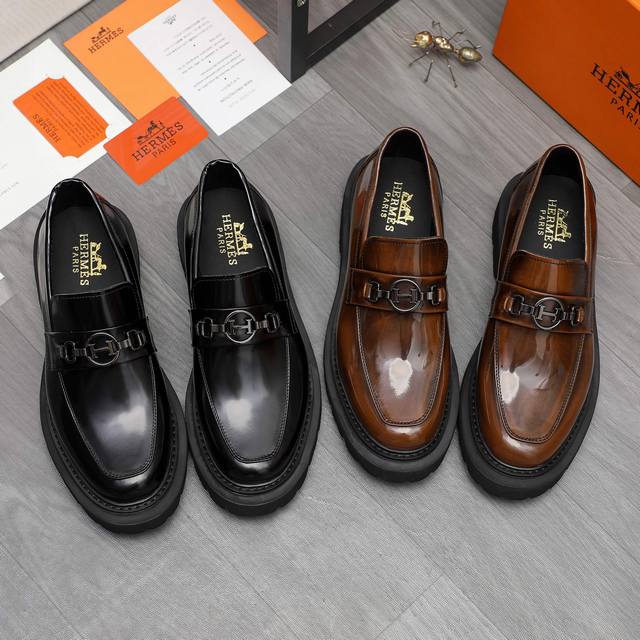 商品商标 Hermes 爱玛仕 商务休闲皮鞋 正码码数: 38-44 45定做不退换 商品材料 精选 珠光牛皮鞋面 牛皮内里 原版大底