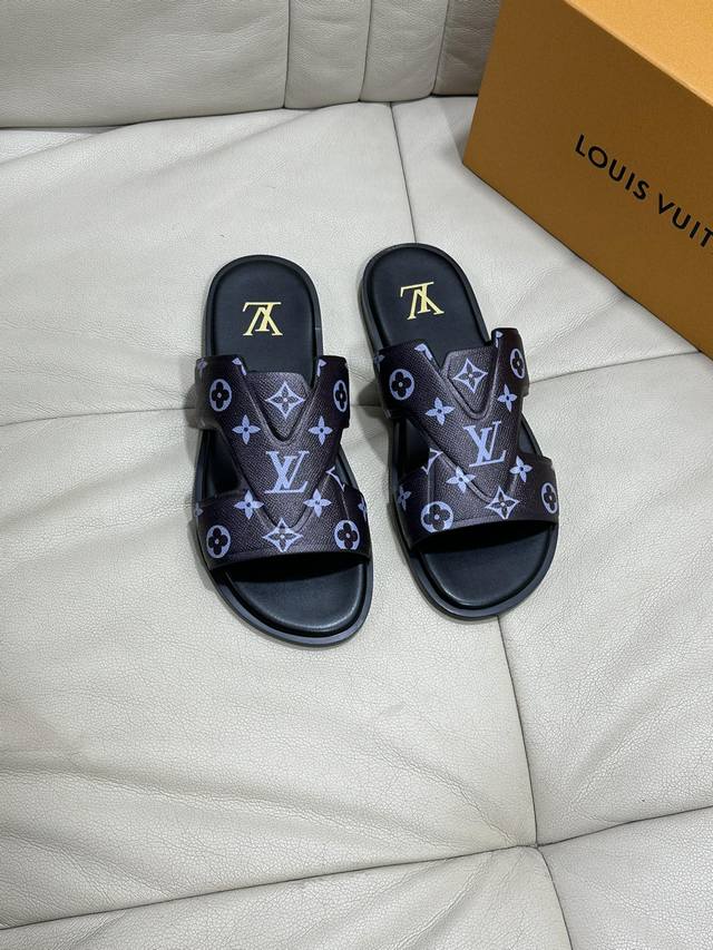 L家 Size:38-45 高端品质 Lv 原单男士春夏拖鞋专柜同步 鞋面意大利进口牛皮面料 标志图形高品质工艺 鞋底 原厂特供原版底 独家活动成型底超级舒适