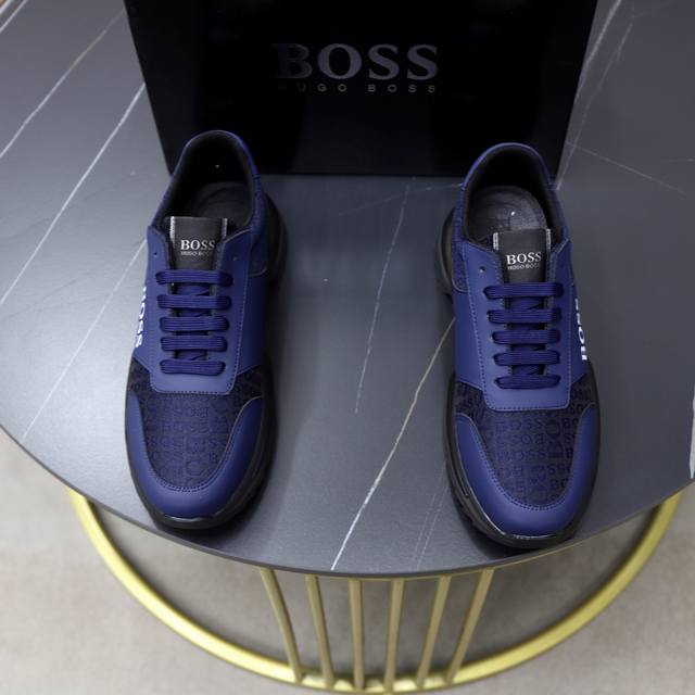 出厂价pp 品牌 Boss 标准码 38-44 45订做 等级 官网同款 材料 原版针织面料 舒适透气内里 轻便耐磨减震运动大底 款式类别 男士时尚休闲鞋 跑步
