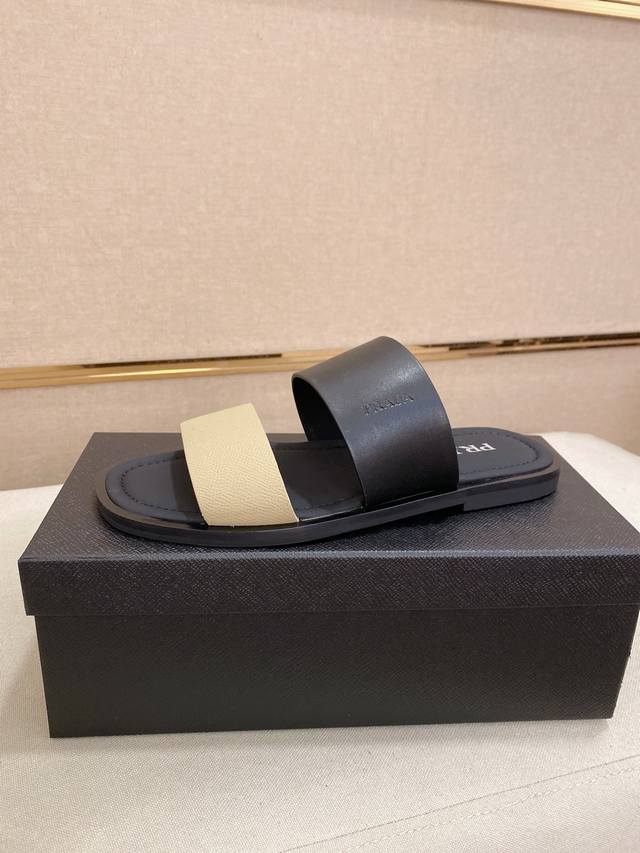 工厂p价 prada 拖鞋 顶级代购 男士春夏拖鞋专柜同步 鞋面意大利进口牛皮搭 标志图形高品质工艺 鞋底 原厂特供原版底 独家活动成型底超级舒适 原厂跟单货