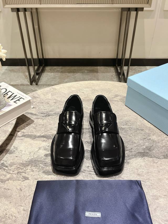 普家秀款 原版开发 面皮 牛皮开边珠 牛漆皮 棉羊皮里 女款 35-39 34 40 41定做不退换 男款 39-44 45 46定做不退换 300