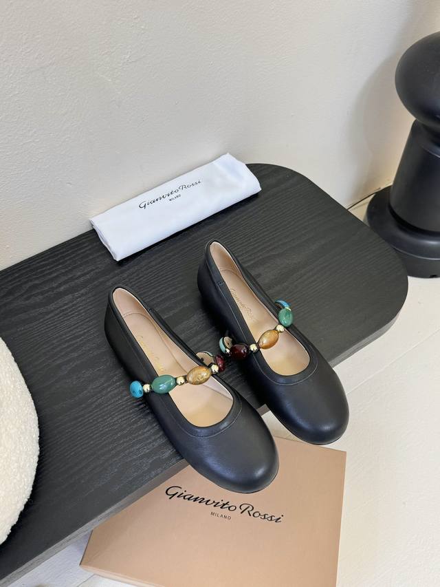 gianvito Rossi 吉安维托 罗西 25 2025春夏新品 Gr彩色宝石玛丽珍芭蕾舞鞋 火爆上新 这鞋绝对是黑马选手 颜值超高 网红博主火爆追捧 特让
