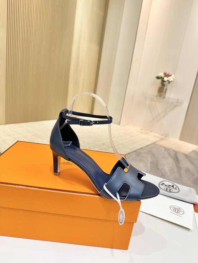 爱马仕Hermes 真皮大底 顶级版本 原版开发 鞋面 牛皮 内里垫脚 羊皮 跟高 6.5Cm 大底 意大利真皮大底 码数 34-43注 34 41 42 43