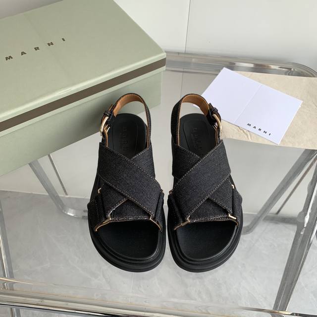 p玛尼凉鞋最高端版Marni 爆拆原版 极度还原 最强版本 舒适度级高 牛仔面料 羊皮内里 大底更厉害了 原版生胶大底麻绳组合 底花有麻绳的 全网独家正确版码数