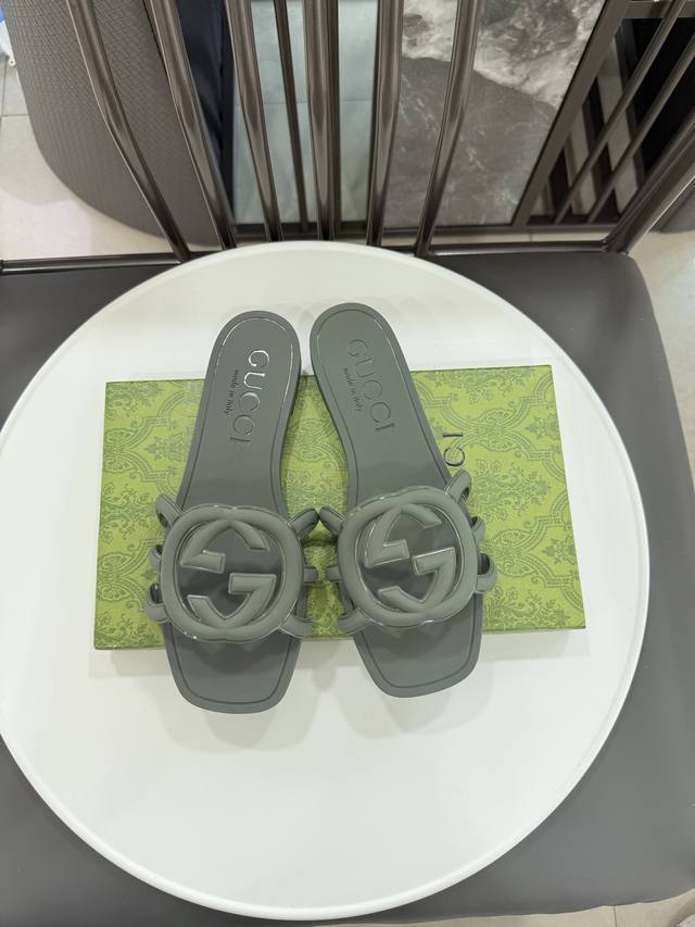 新色 原版Tpu材质带亮光版本 size:35-42 单码单模+内里带编码+码数 独家正确版本 真正原版1 1品质 颜色 十色 黑色 白色 浅杏色 粉色 橘色